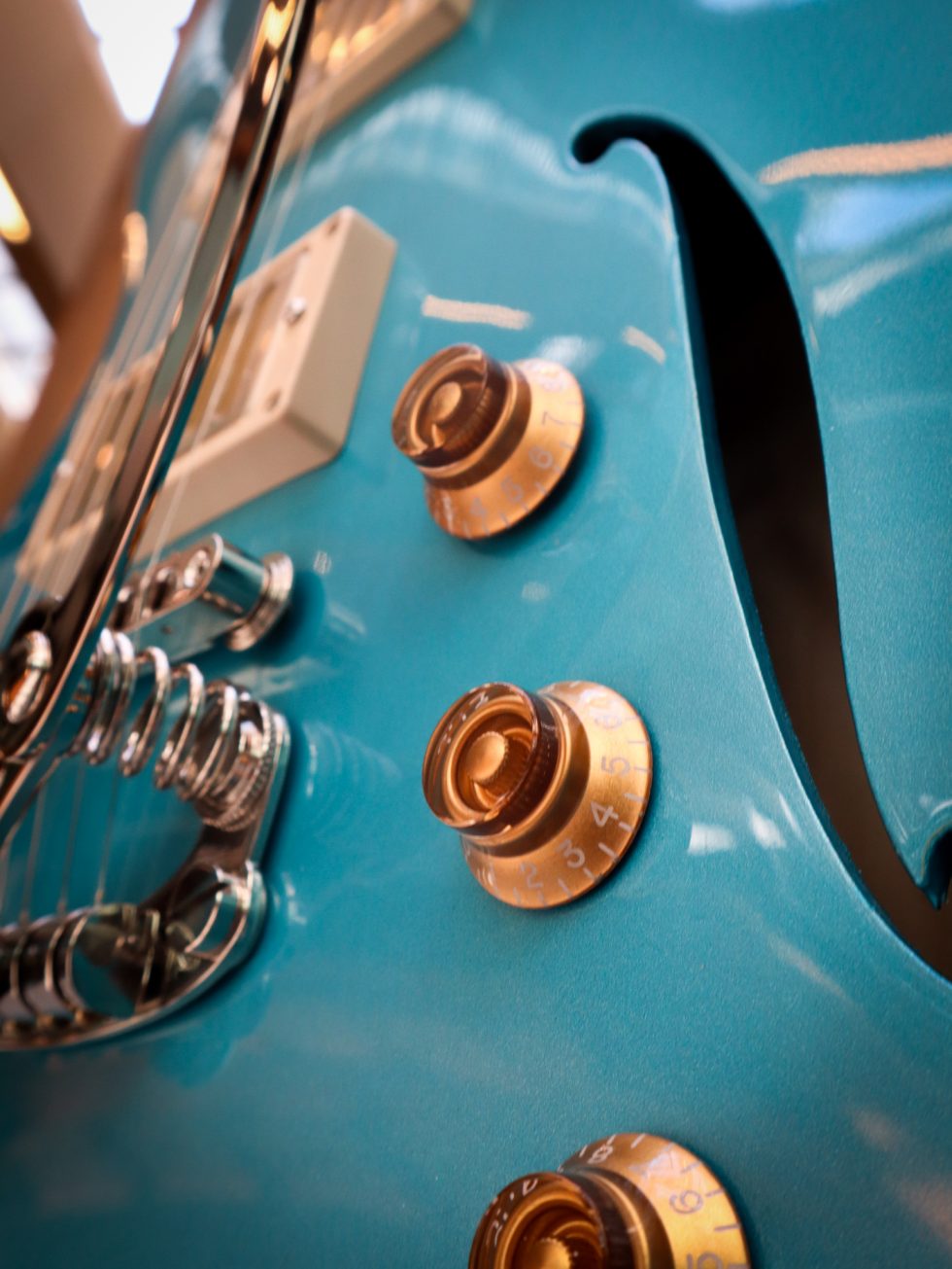 GUITARES EASTMAN Kauffmann's Guitar Store