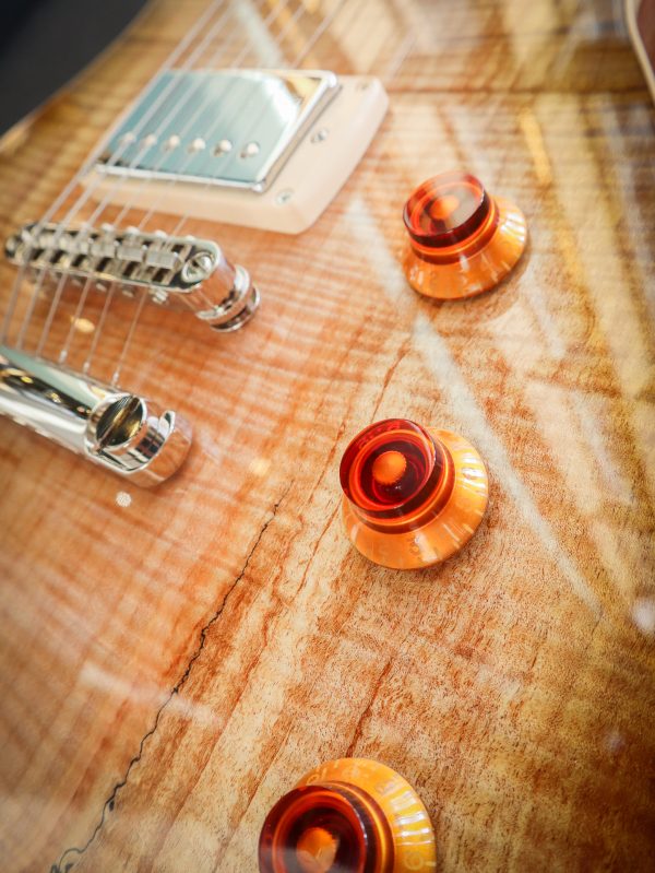 Cream T Aurora Custom Naked Whisker Burst – Image 9