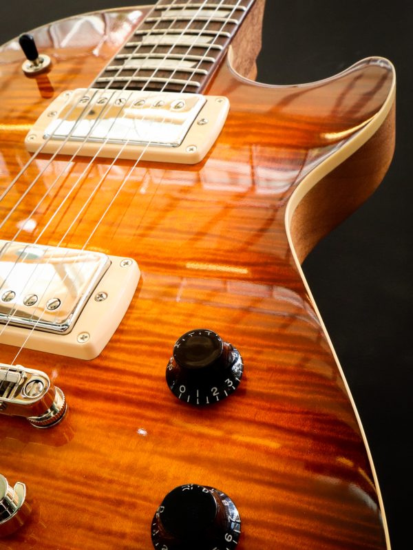 Cream T Aurora Custom Whisker Burst – Image 9