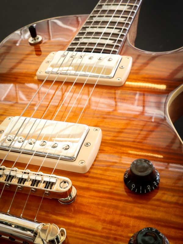 Cream T Aurora Custom Whisker Burst – Image 11