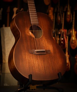 Martin OOO-15M StreetMaster