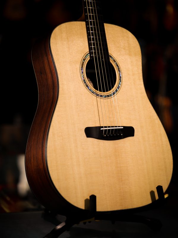Dowina Master Series Madarose D