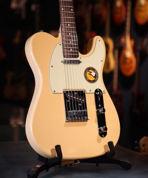 Sire Larry Carlton T3 Vintage White