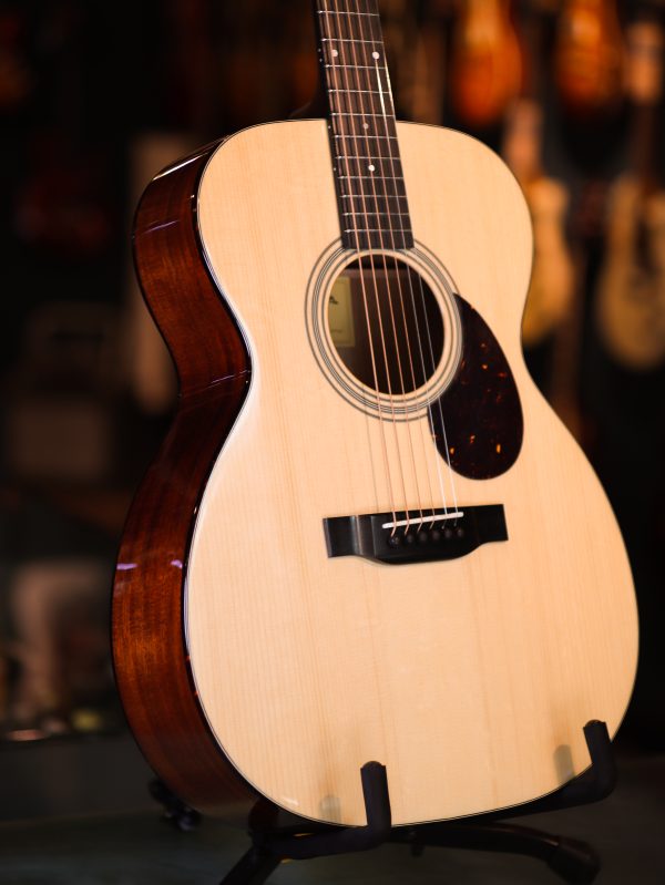 Eastman E10 OM