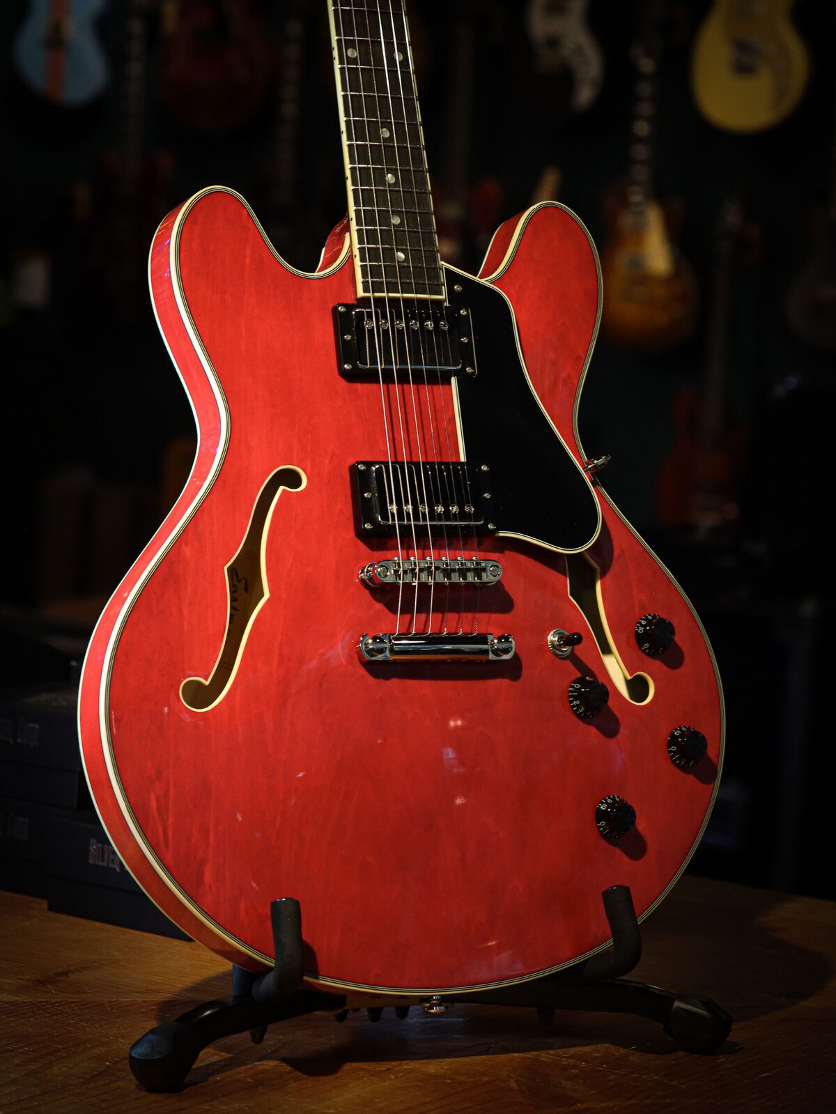 Eastman T386 Red