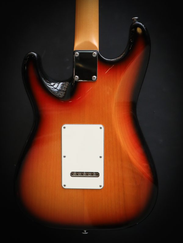 Suhr Classic S Antique 3-Tone Sunburst – Image 17