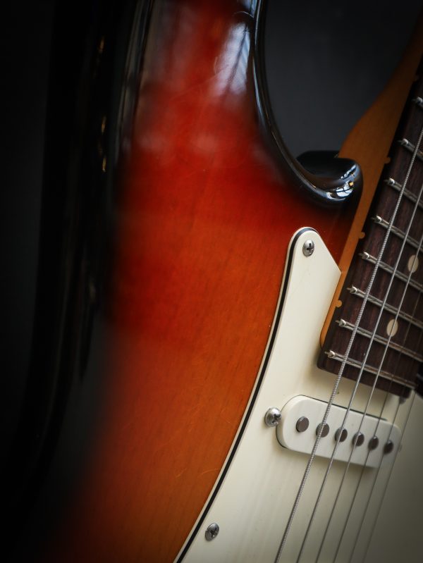 Suhr Classic S Antique 3-Tone Sunburst – Image 12