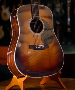 Martin D-28 Ambertone B-Stock
