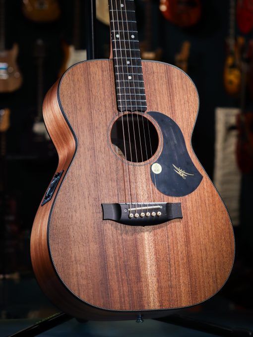 Maton EBW 808 Blackwood