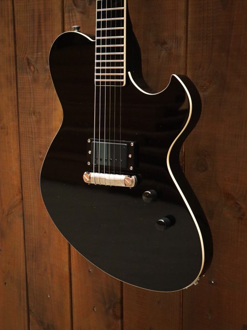 Newman Honeycomb Junior Blackout Guitar-X – Image 5