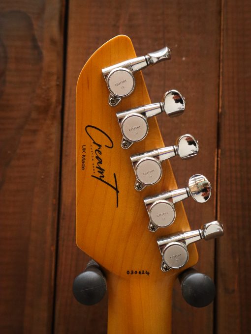 Newman 5-String Burnt Caramel – Image 15