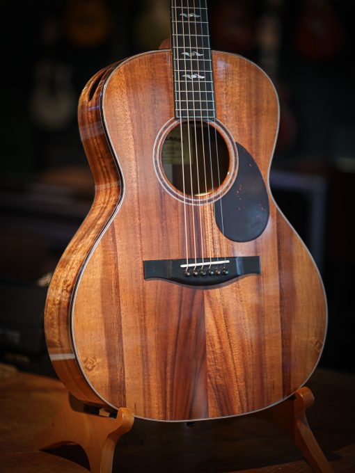 Série Eastman Luthier OOSS Koa
