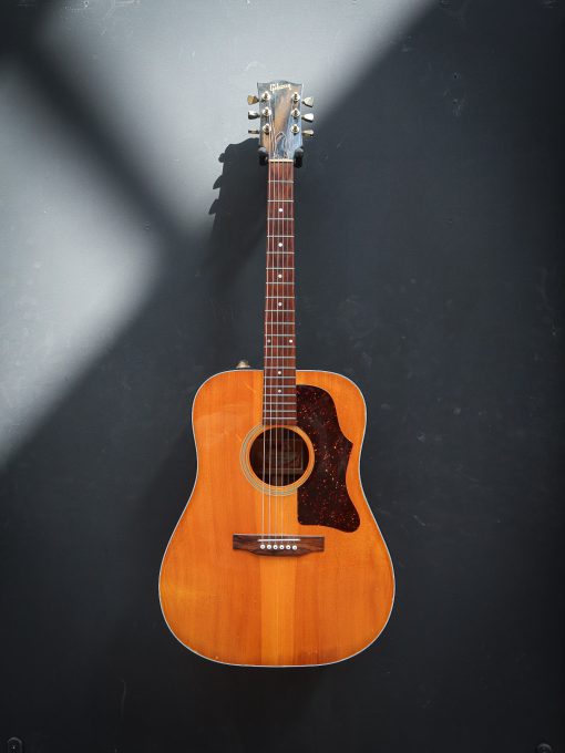 1974 Gibson J50 Deluxe – Image 2