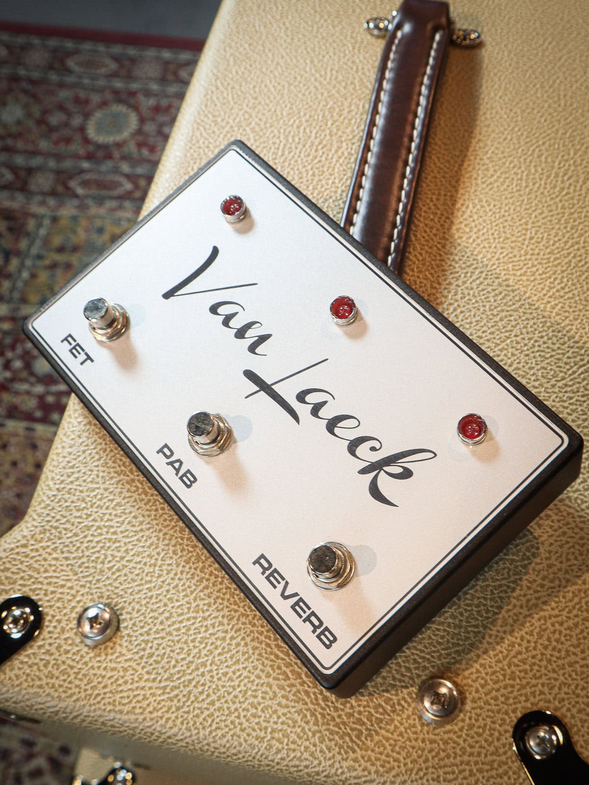 Van Laeck Meistersinger Head 50 Blonde Tolex – Image 10