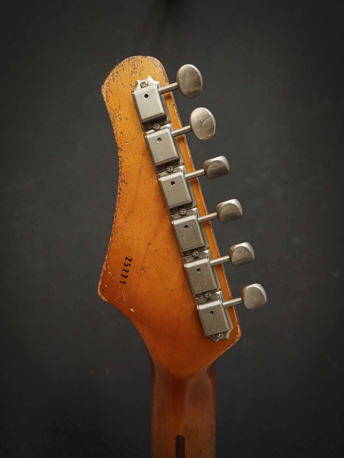 Kauffmann '56 S HSS Three Tone Sunburst Heavy Aged – Image 12