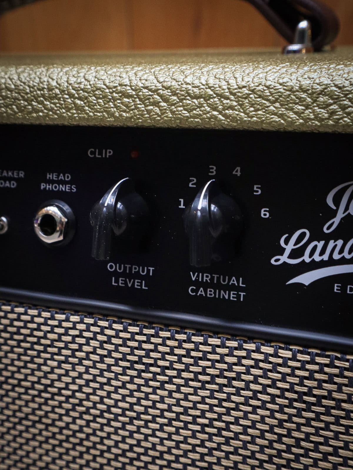 Revv D25 Joey Landreth Edition Gold – Image 5