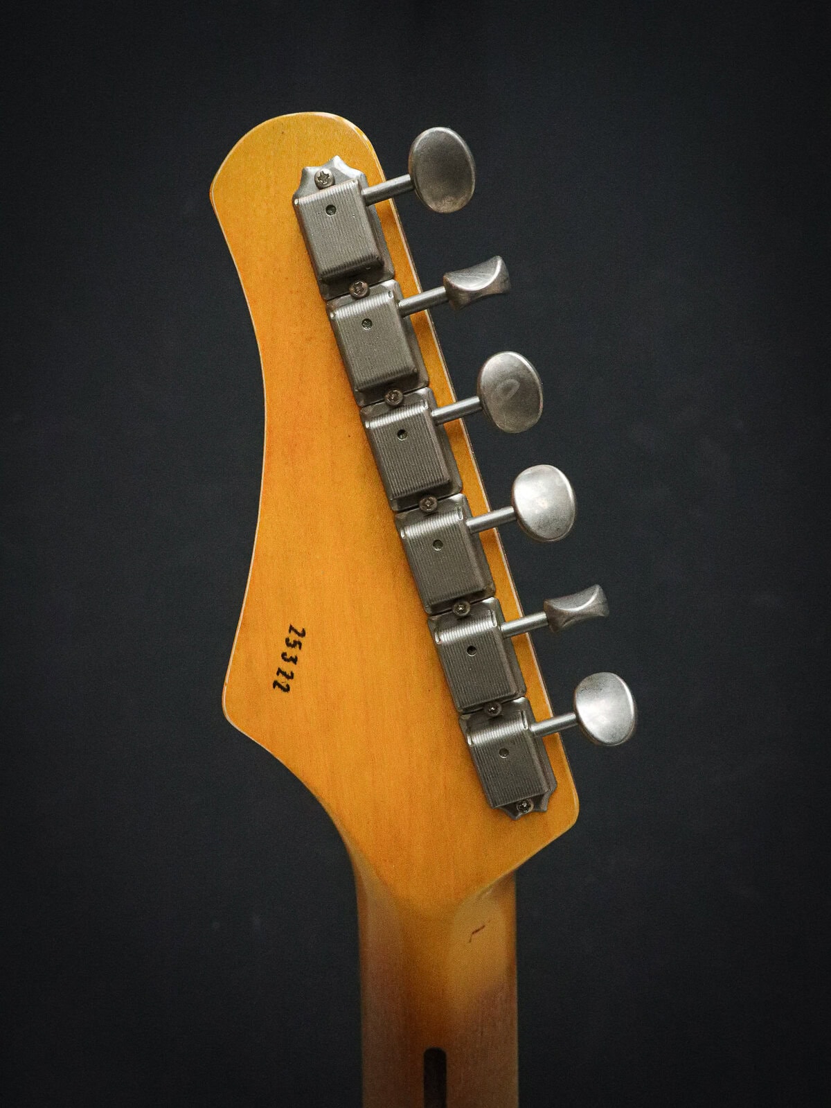 Kauffmann '56 T Vintage Blonde – Image 12