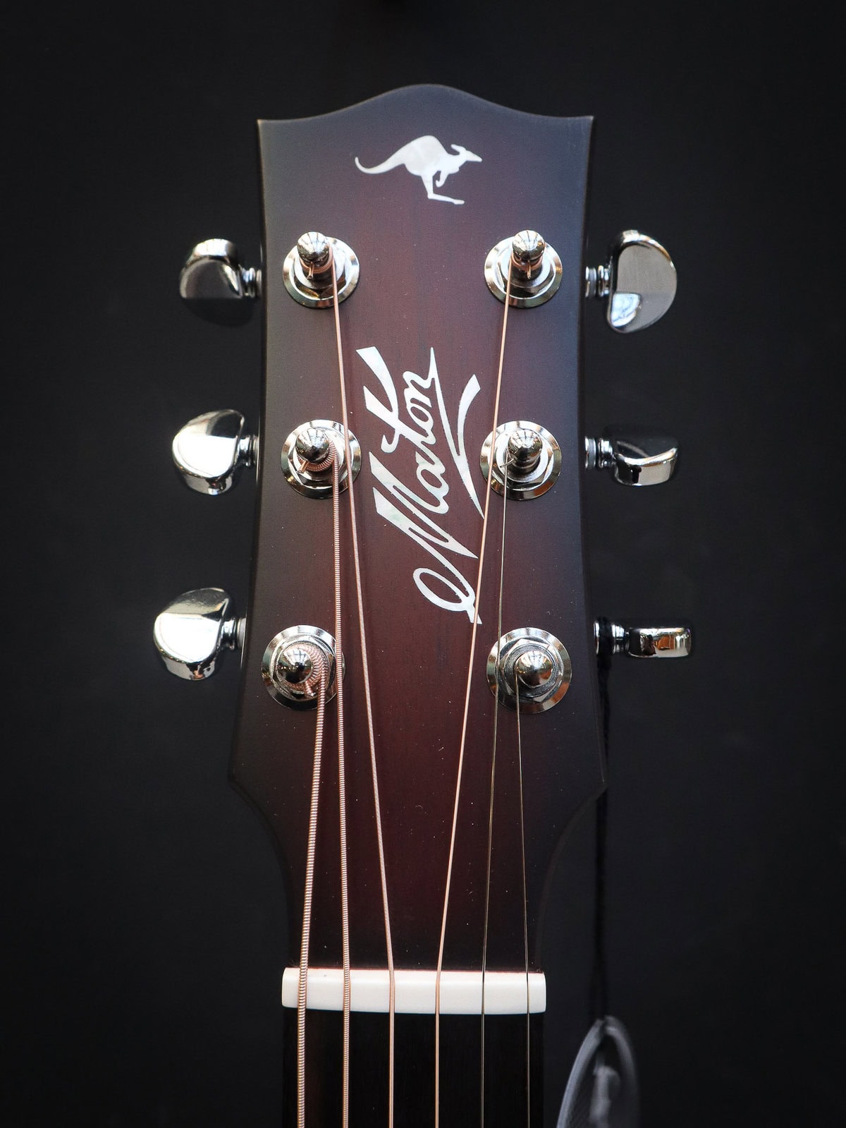 Maton EBG808 Tommy Emmanuel Sunburst – Image 11