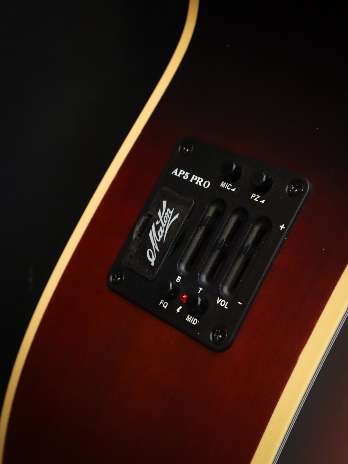 Maton EBG808 Tommy Emmanuel Sunburst – Image 6