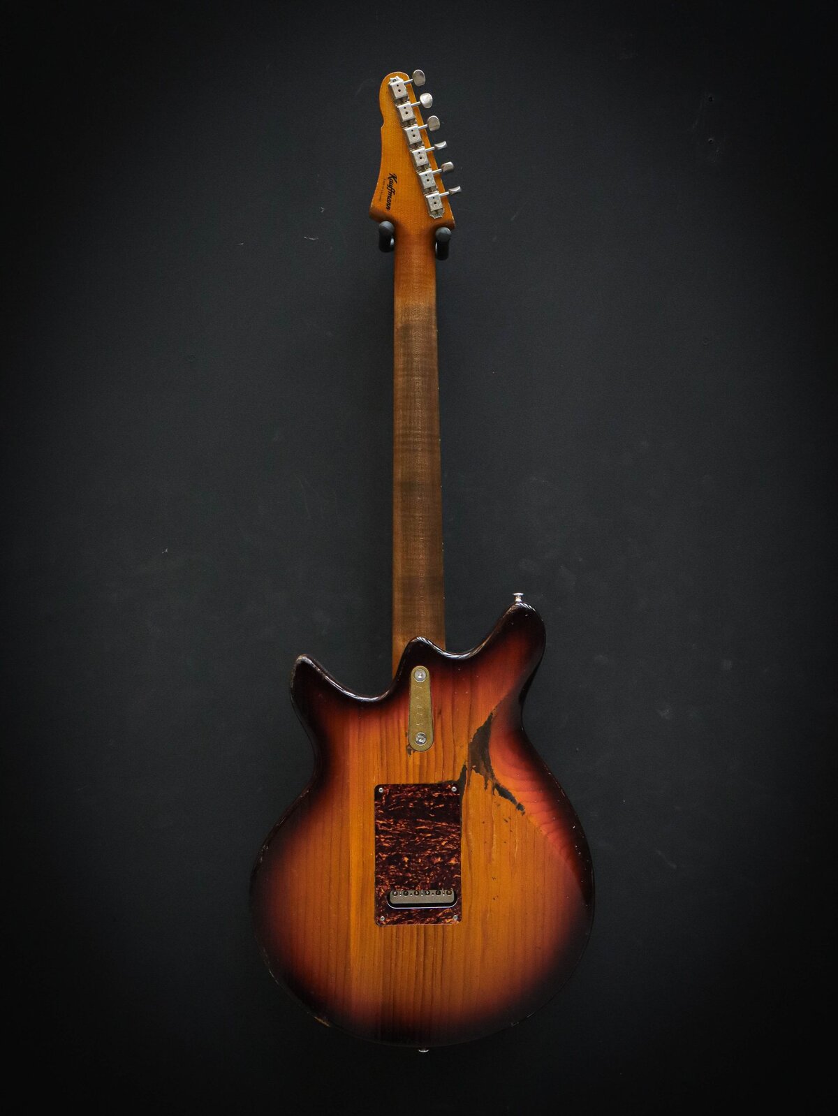 Eastman Kauffmann Series DC Classic 3-Color Sunburst – Image 15