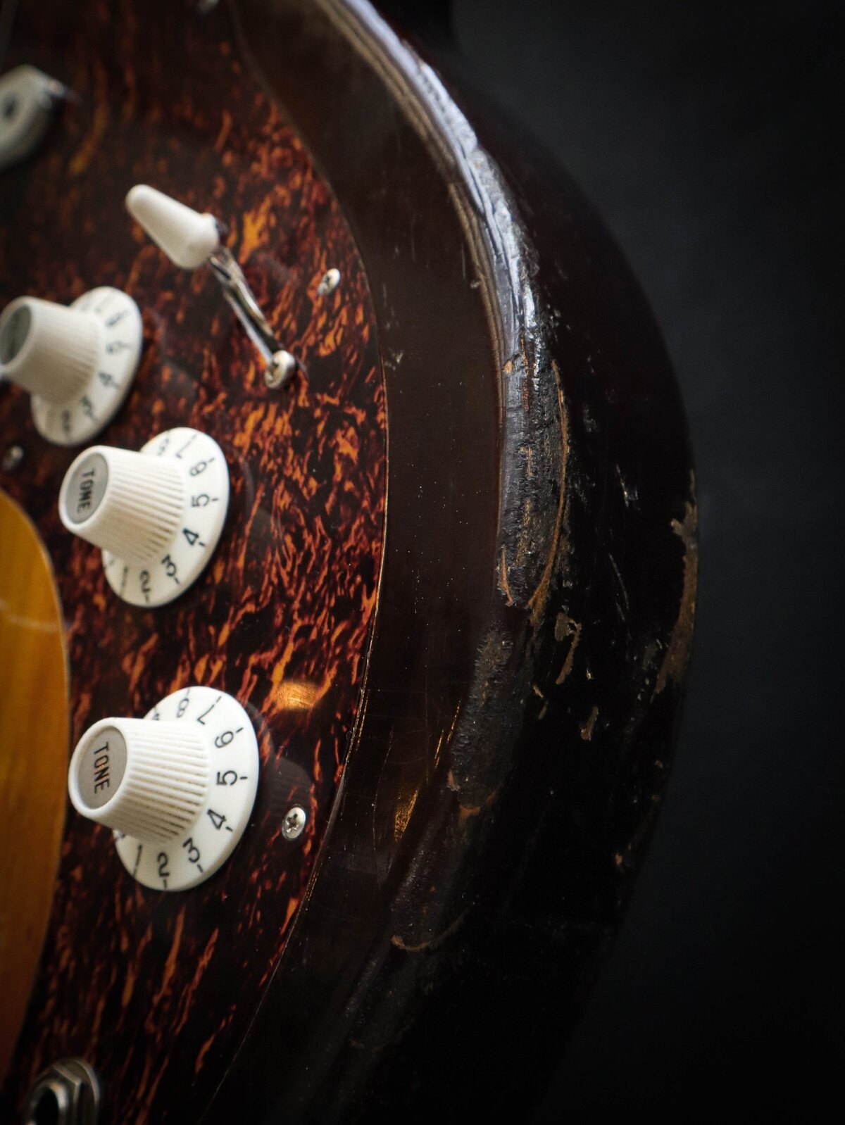 Eastman Kauffmann Series DC Classic 3-Color Sunburst – Image 9