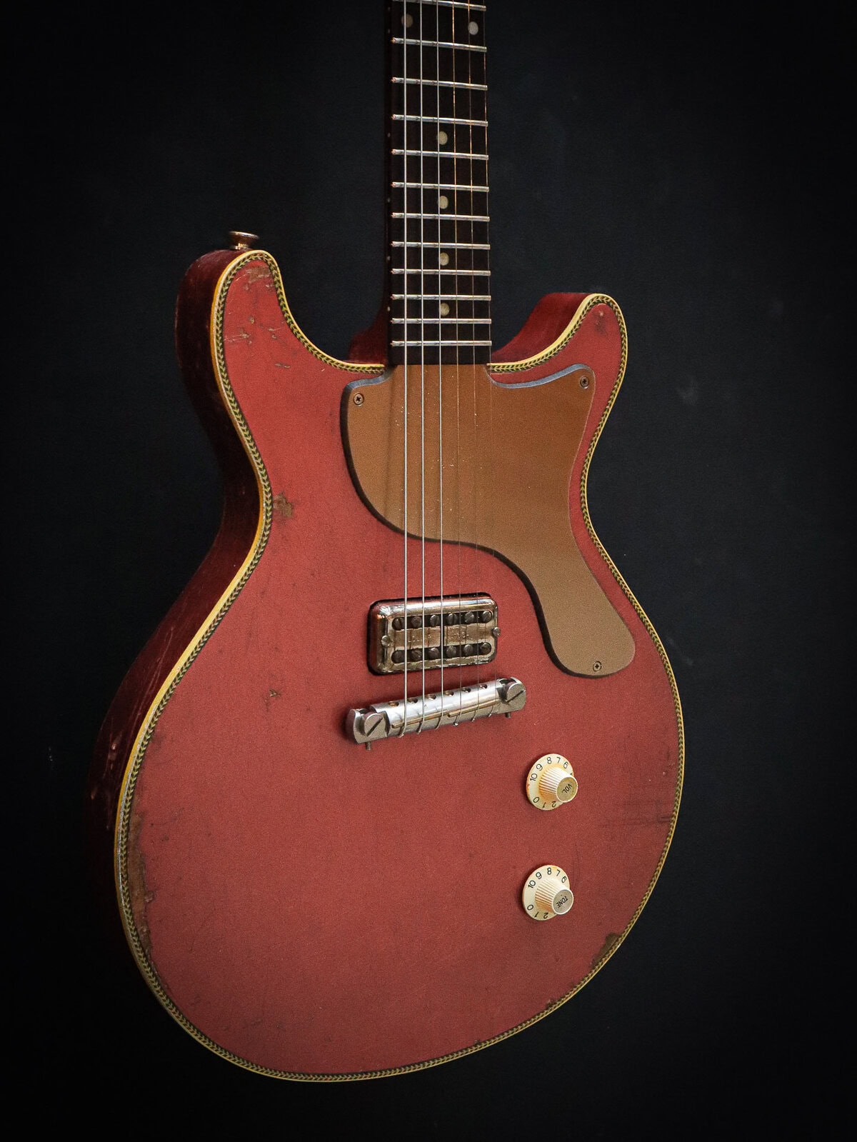 Kauffmann '59 DC Junior Sparkling Burgundy – Image 4