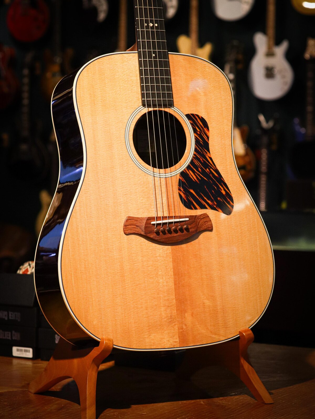 Taylor Gold Label 710e