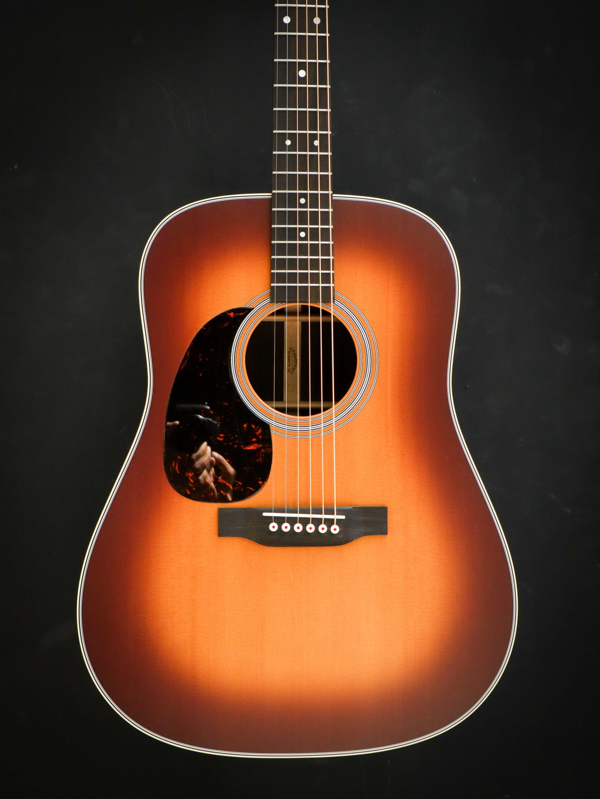 Martin D28 Amberburst Lefty 2023 Pre-Owned – Image 3