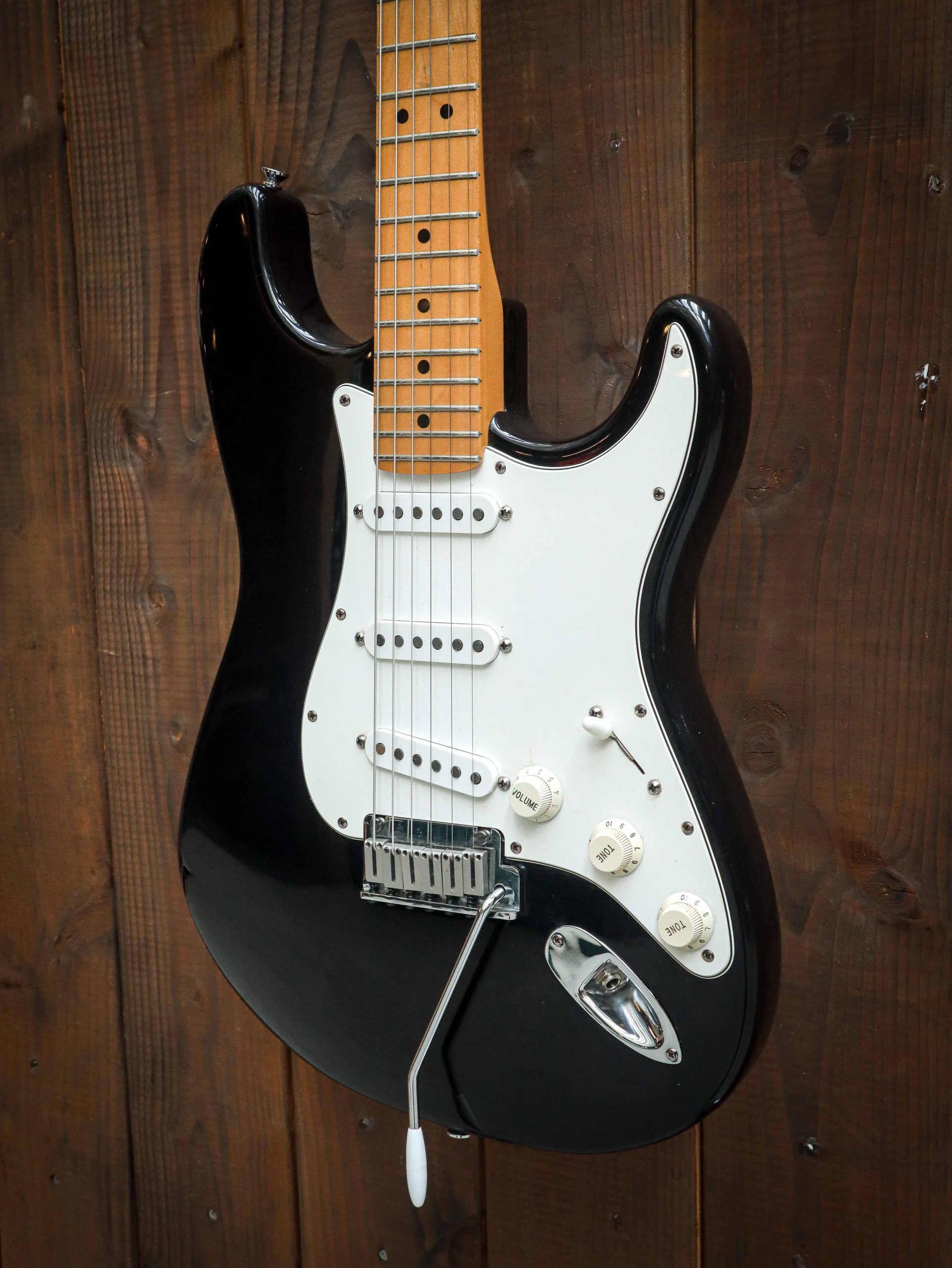 1995 Fender American Standard Stratocaster Pre-Owned – Image 6